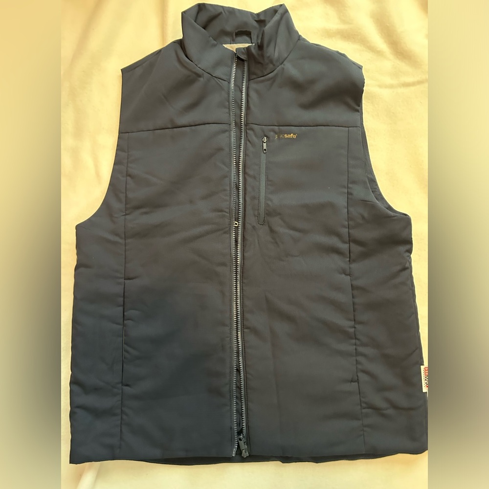Men’s PacSafe vest